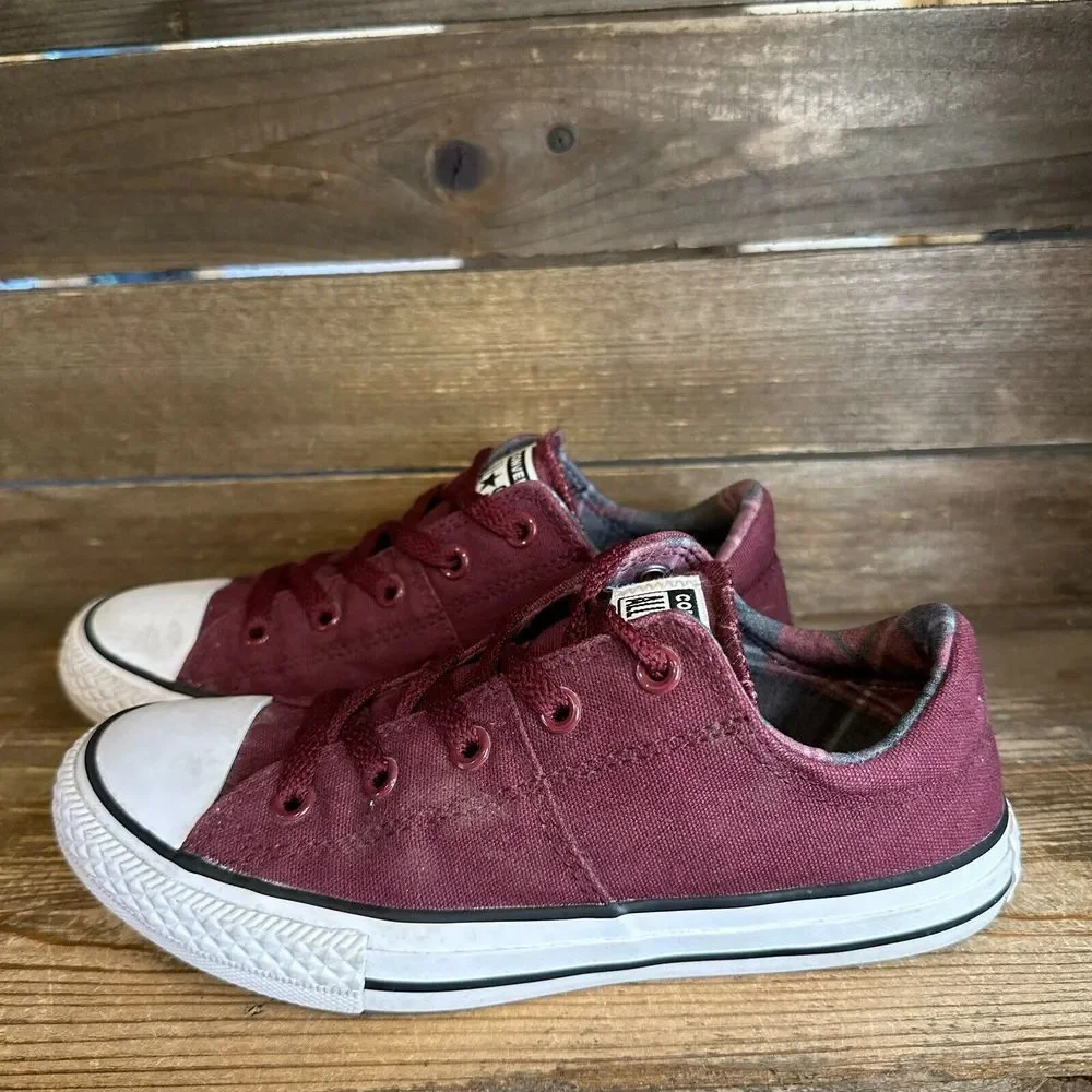 Kids Converse CTAS Maroon Red Low Casual Comfort‎ Sneakers Shoes Size 2 Y GUC